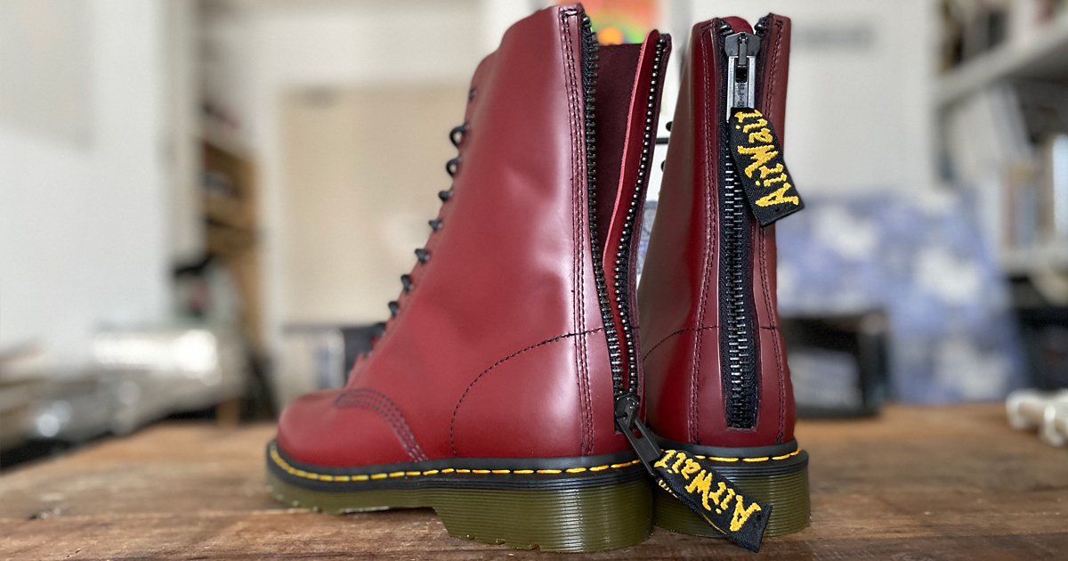 Dr.Martens｜わずか10秒で脱ぎ履き可能に！ドクターマーチンの